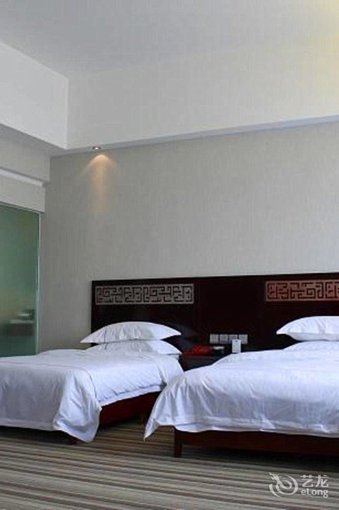 Jishou Heyi Hotel Fenghuang Exterior photo